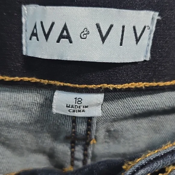 Ava & Viv High Rise Skinny Jeans - Picture 7 of 11